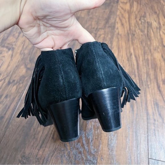 Vionic • Faros Fringed Bootie ankle boot black suede heeled studded orthotic - Picture 11 of 13
